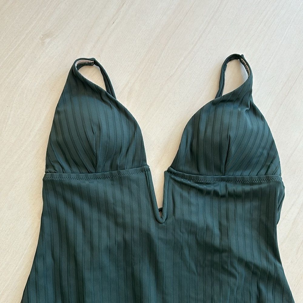 Shade & Shore • large • swimsuit • hunter green • like new • A-1761 - Picture 5 of 13
